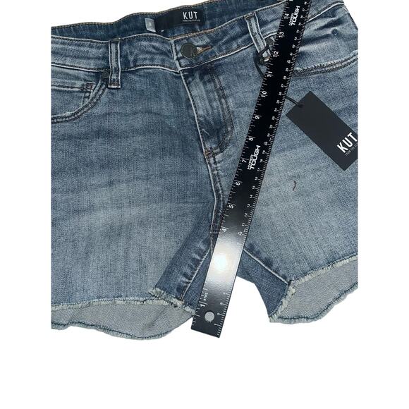 NWT Kut From The Kloth Gidget Fray Shorts Size 6 - Picture 7 of 9